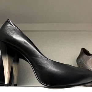 Jessica Simpson peeptoe platform heels 👠